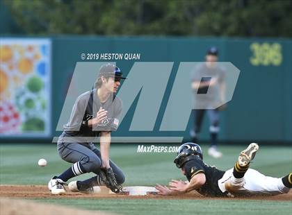 Thumbnail 2 in Foothill vs. Newport Harbor photogallery.