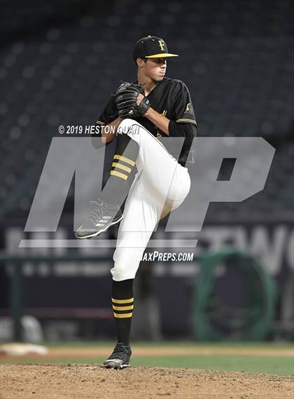 Thumbnail 3 in Foothill vs. Newport Harbor photogallery.