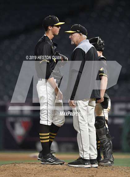 Thumbnail 2 in Foothill vs. Newport Harbor photogallery.