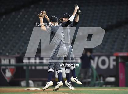 Thumbnail 1 in Foothill vs. Newport Harbor photogallery.