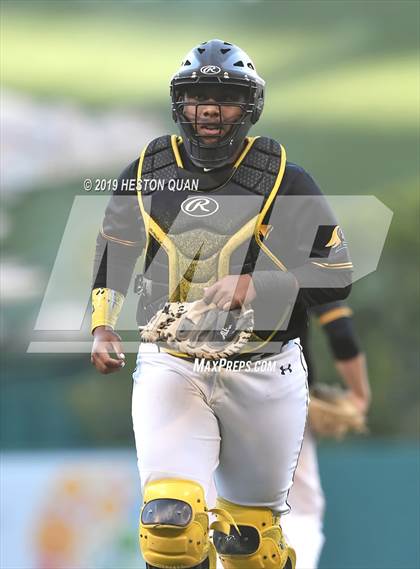 Thumbnail 2 in Foothill vs. Newport Harbor photogallery.