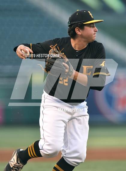 Thumbnail 2 in Foothill vs. Newport Harbor photogallery.