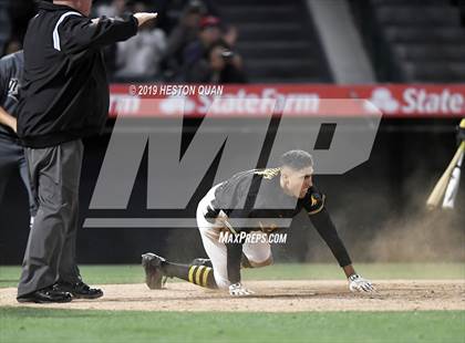 Thumbnail 2 in Foothill vs. Newport Harbor photogallery.