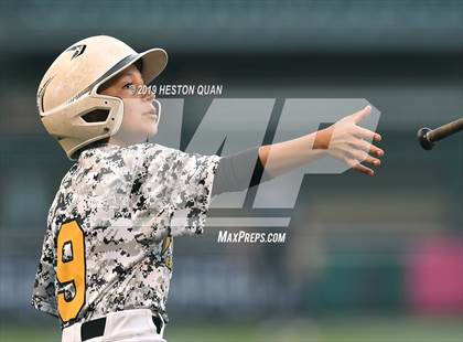 Thumbnail 3 in Foothill vs. Newport Harbor photogallery.