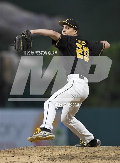 Thumbnail 2 in Foothill vs. Newport Harbor photogallery.