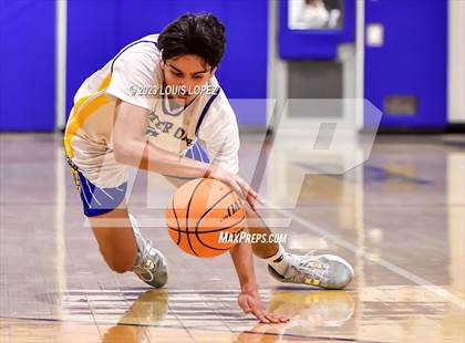 Thumbnail 3 in Diamond Ranch @ Charter Oak photogallery.