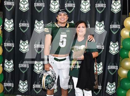 Thumbnail 1 in Charter Oak @ South Hills (Homecoming Senior Night) photogallery.