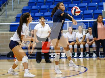 Thumbnail 3 in Marshall vs. O'Connor photogallery.
