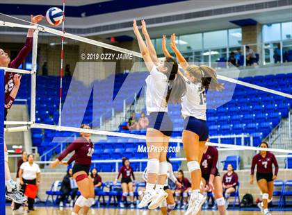 Thumbnail 3 in Marshall vs. O'Connor photogallery.