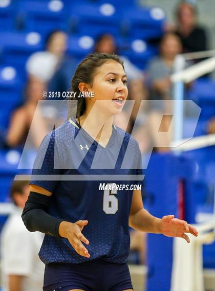 Thumbnail 2 in Marshall vs. O'Connor photogallery.