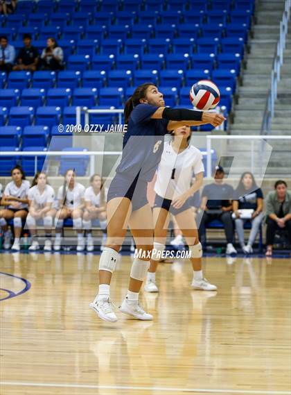 Thumbnail 1 in Marshall vs. O'Connor photogallery.