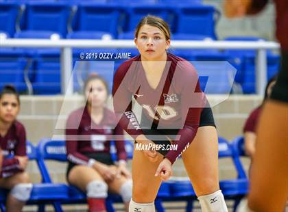 Thumbnail 1 in Marshall vs. O'Connor photogallery.