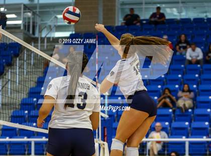 Thumbnail 2 in Marshall vs. O'Connor photogallery.