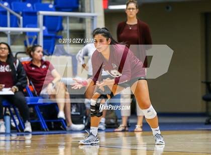 Thumbnail 3 in Marshall vs. O'Connor photogallery.