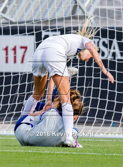 Thumbnail 2 in Vail Mountain vs. Dawson School (CHSAA 2A Final) photogallery.