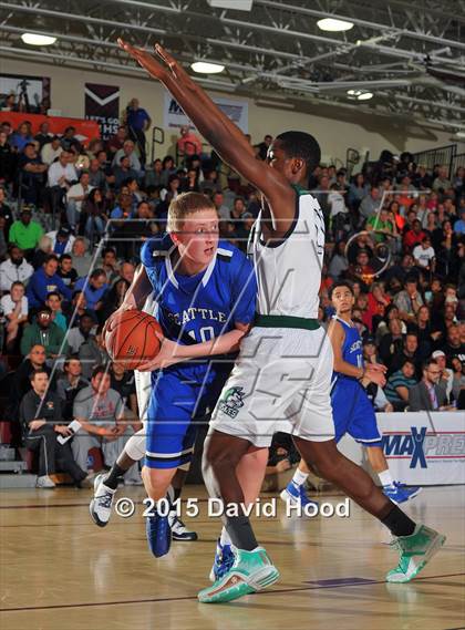 Thumbnail 2 in Chino Hills vs. Seattle Prep (MaxPreps Holiday Classic) photogallery.