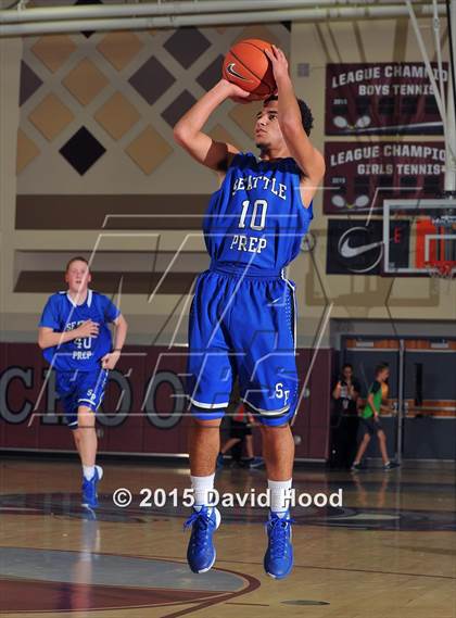 Thumbnail 2 in Chino Hills vs. Seattle Prep (MaxPreps Holiday Classic) photogallery.