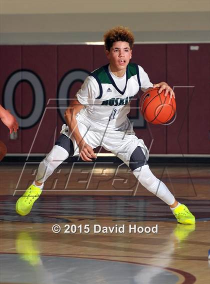 Thumbnail 2 in Chino Hills vs. Seattle Prep (MaxPreps Holiday Classic) photogallery.