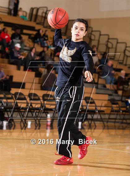 Thumbnail 2 in Modesto Christian @ Enochs photogallery.