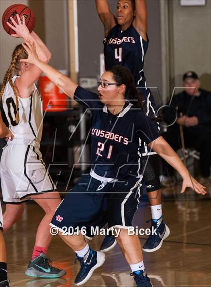 Thumbnail 2 in Modesto Christian @ Enochs photogallery.