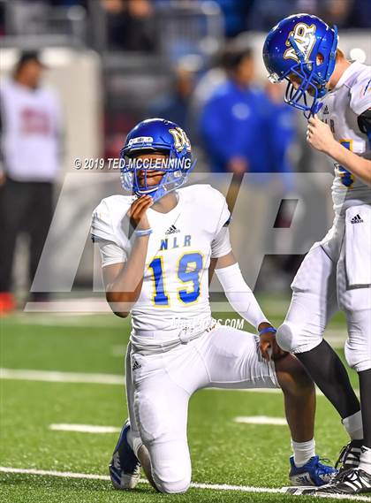 Thumbnail 1 in Bryant vs. North Little Rock (AAA 7A State Final) photogallery.