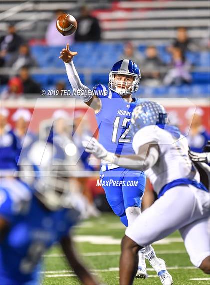 Thumbnail 1 in Bryant vs. North Little Rock (AAA 7A State Final) photogallery.