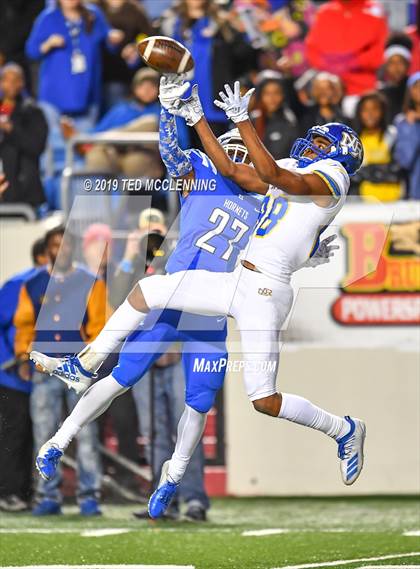 Thumbnail 3 in Bryant vs. North Little Rock (AAA 7A State Final) photogallery.