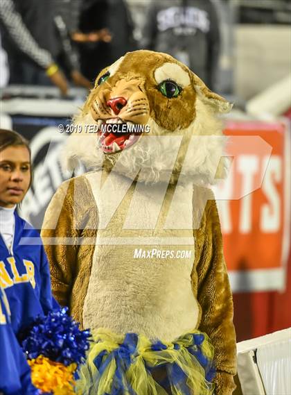 Thumbnail 1 in Bryant vs. North Little Rock (AAA 7A State Final) photogallery.