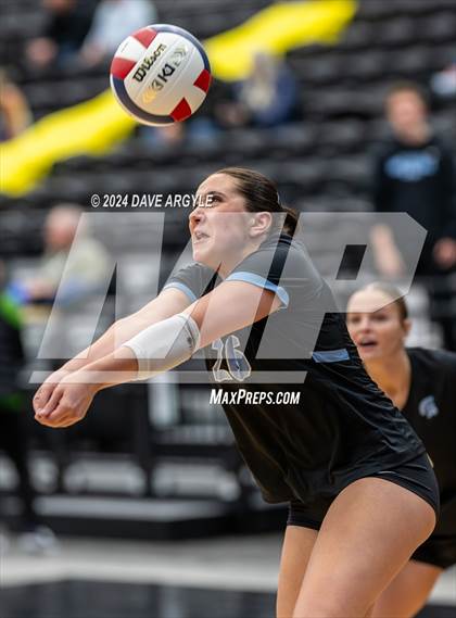 Thumbnail 2 in Layton vs. Fremont (UHSAA 6A Second Round) photogallery.