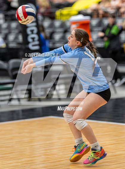 Thumbnail 2 in Layton vs. Fremont (UHSAA 6A Second Round) photogallery.