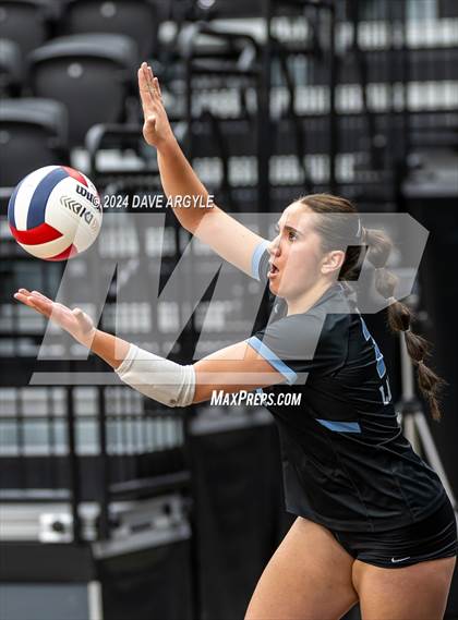Thumbnail 3 in Layton vs. Fremont (UHSAA 6A Second Round) photogallery.