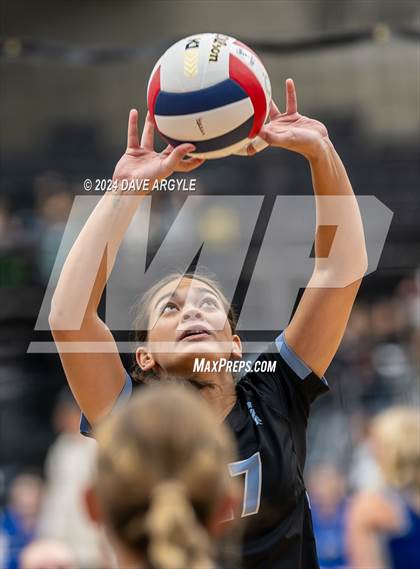 Thumbnail 2 in Layton vs. Fremont (UHSAA 6A Second Round) photogallery.