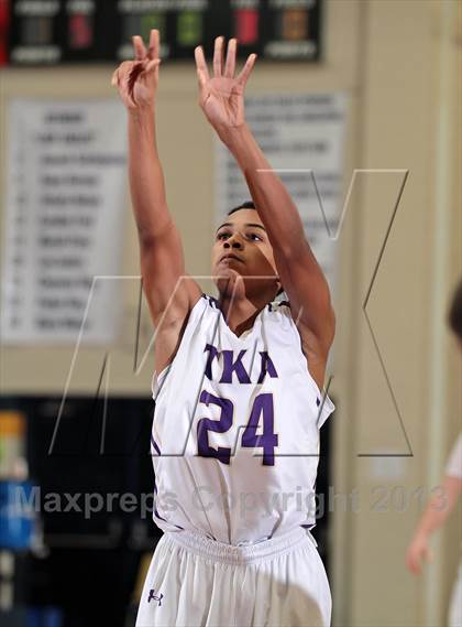 Thumbnail 1 in King's Academy vs. Pigeon Forge (Seymour Christmas Classic) photogallery.
