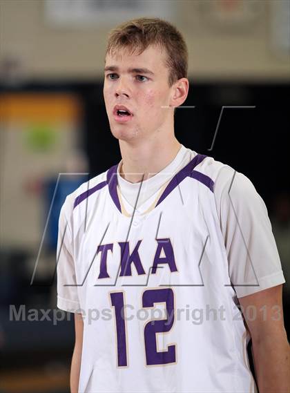 Thumbnail 1 in King's Academy vs. Pigeon Forge (Seymour Christmas Classic) photogallery.