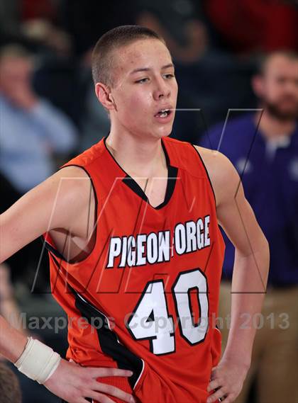 Thumbnail 1 in King's Academy vs. Pigeon Forge (Seymour Christmas Classic) photogallery.