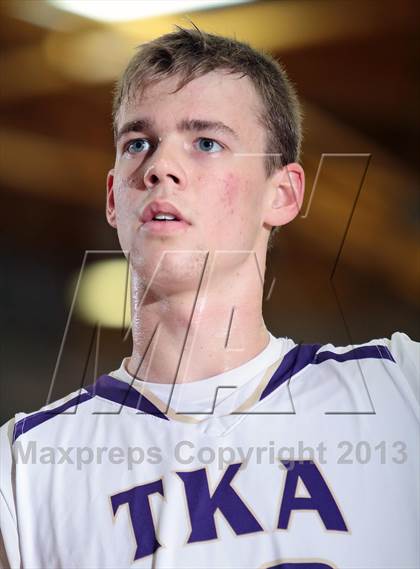Thumbnail 3 in King's Academy vs. Pigeon Forge (Seymour Christmas Classic) photogallery.