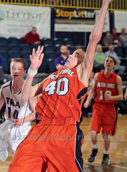 Thumbnail 2 in King's Academy vs. Pigeon Forge (Seymour Christmas Classic) photogallery.