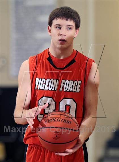 Thumbnail 1 in King's Academy vs. Pigeon Forge (Seymour Christmas Classic) photogallery.