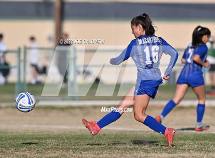 Thumbnail 1 in MacArthur [Douglas] vs Clark photogallery.
