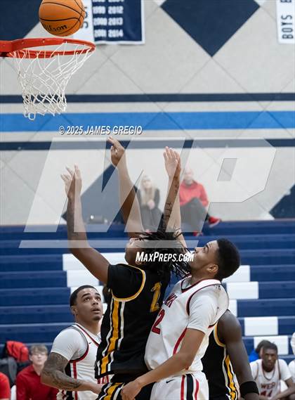 Thumbnail 1 in Quaker Valley vs. Weir photogallery.