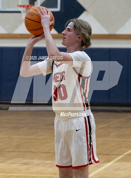 Thumbnail 2 in Quaker Valley vs. Weir photogallery.