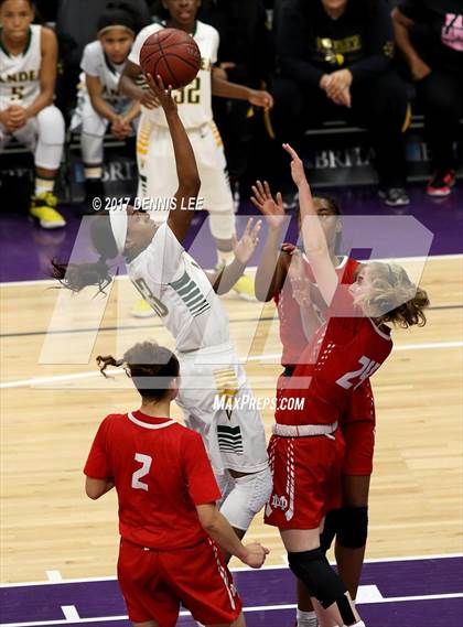 Thumbnail 2 in Mater Dei @ Vanden (CIF State Division 2 Final) photogallery.