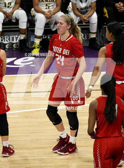 Thumbnail 1 in Mater Dei @ Vanden (CIF State Division 2 Final) photogallery.