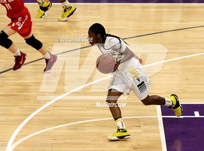 Thumbnail 3 in Mater Dei @ Vanden (CIF State Division 2 Final) photogallery.