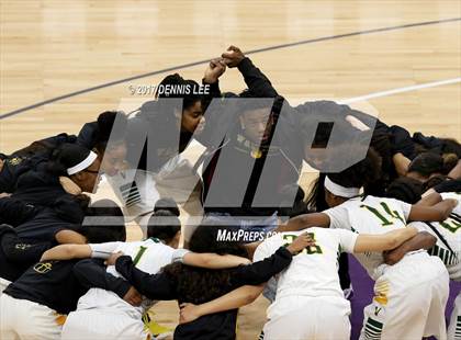 Thumbnail 3 in Mater Dei @ Vanden (CIF State Division 2 Final) photogallery.