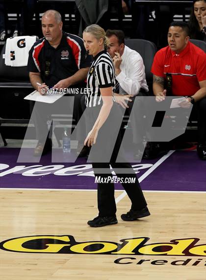 Thumbnail 2 in Mater Dei @ Vanden (CIF State Division 2 Final) photogallery.