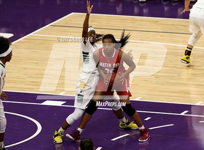 Thumbnail 1 in Mater Dei @ Vanden (CIF State Division 2 Final) photogallery.