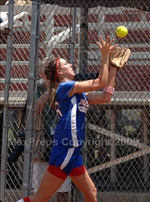 Thumbnail 3 in Coginchaug vs. Lyman Memorial (CIAC Class S Final) photogallery.
