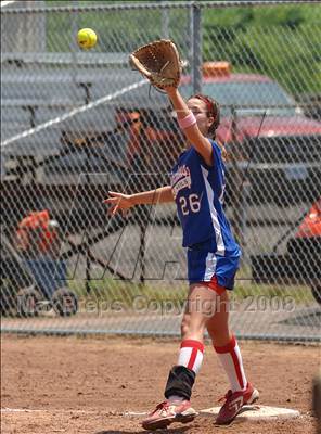 Thumbnail 2 in Coginchaug vs. Lyman Memorial (CIAC Class S Final) photogallery.