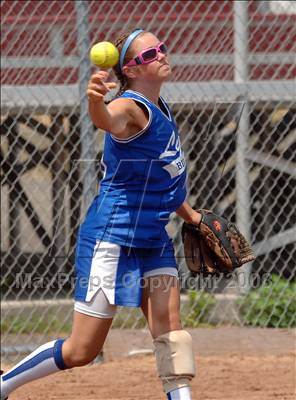 Thumbnail 3 in Coginchaug vs. Lyman Memorial (CIAC Class S Final) photogallery.